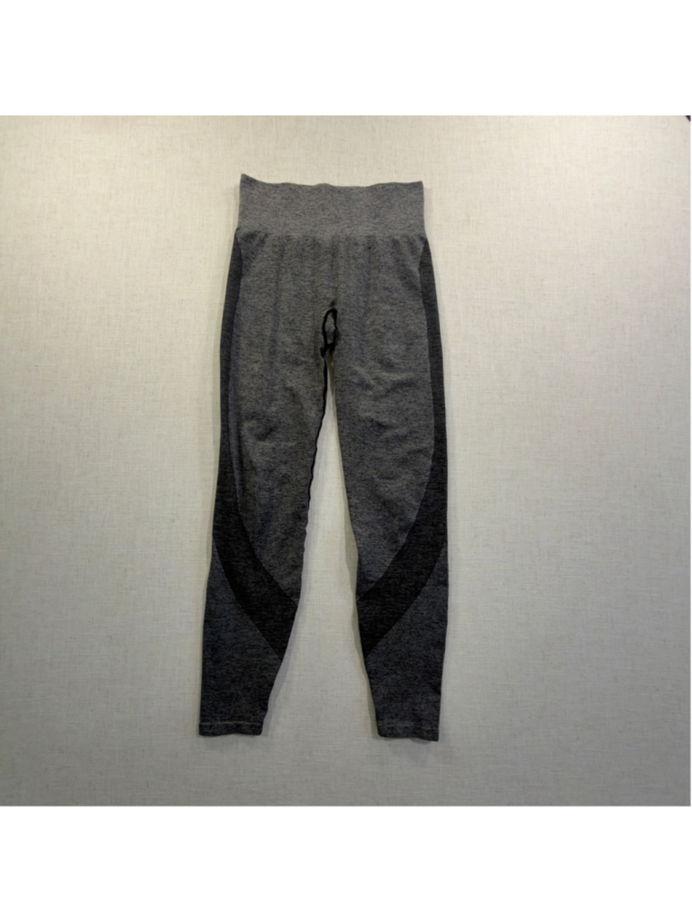 Avia Women’s S 4–6 Gray & Black Full-Length Athletic Leggings
